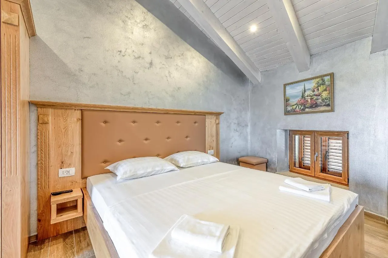 Casa Viktor Hotel Umag Guest house