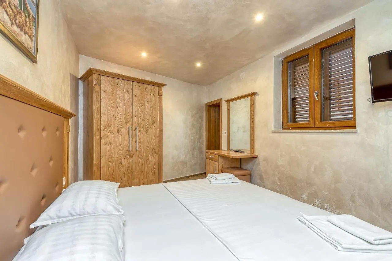 Affittacamere Hotel Casa Viktor Umago Croazia