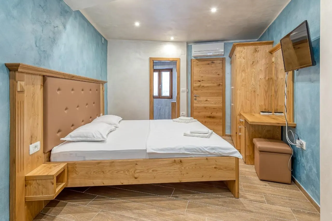 Hotel Casa Viktor Umago Croazia